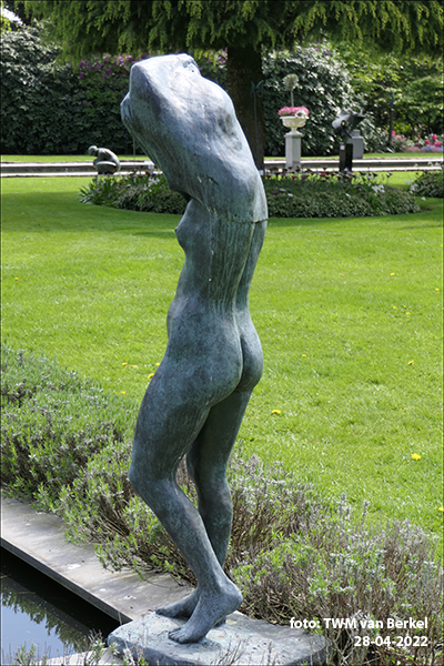 Staand naakt